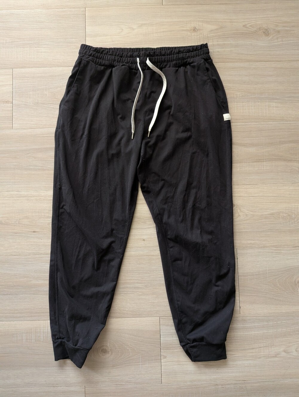 Vuori Performance Jogger - Heather Black - Picture 10 of 13